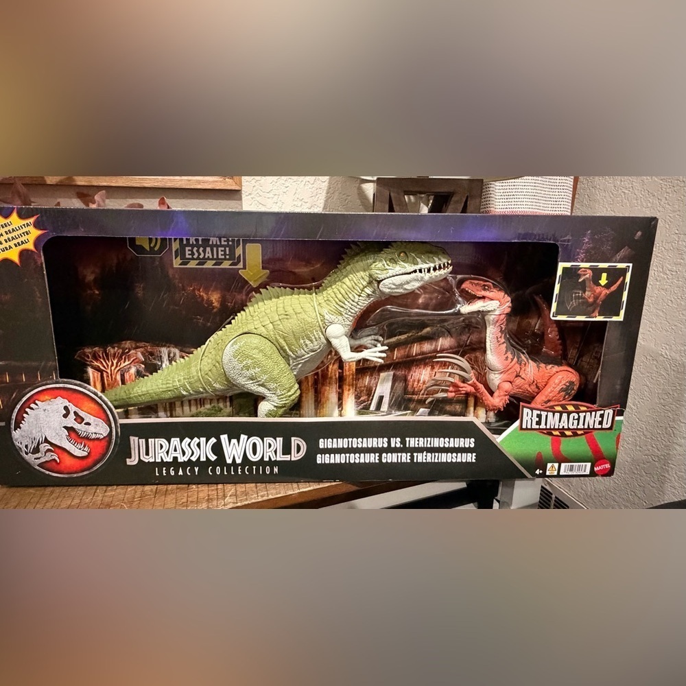 Jurassic World Legacy Collection Giganotosaurus vs Therizinosaurus 2 Pack